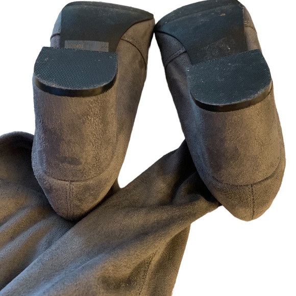 Gray faux suede over the knee boots block 2.5” heel size - Picture 12 of 16